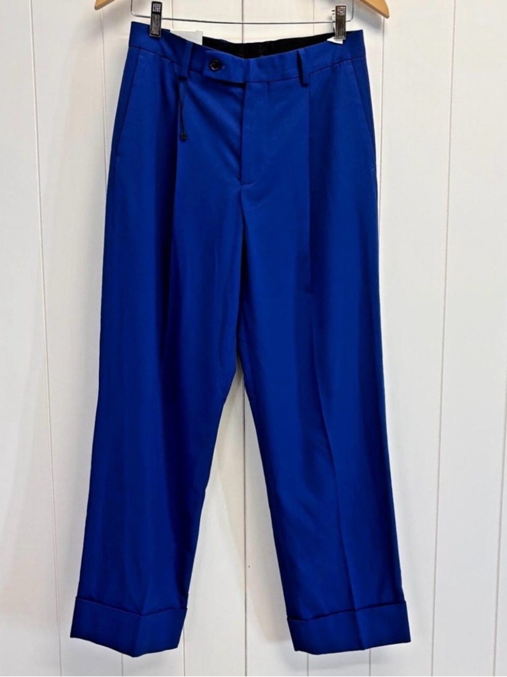 Zara Cuffed Dopamine Chic Pleated Trousers
Size 29 Blue High Waisted